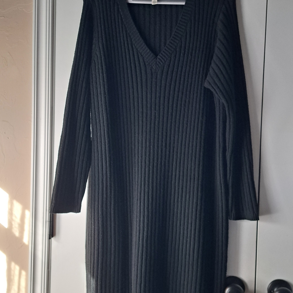 Terra and Sky Black Ribbed Knit Dress